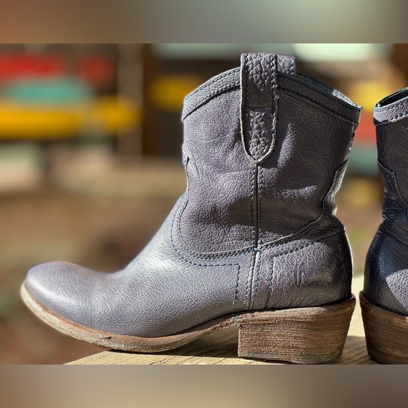 FRYE Carson Cobalt Blue Shorty cowboy boots Cowgirl Booties Size 6 B Western - Picture 7 of 15